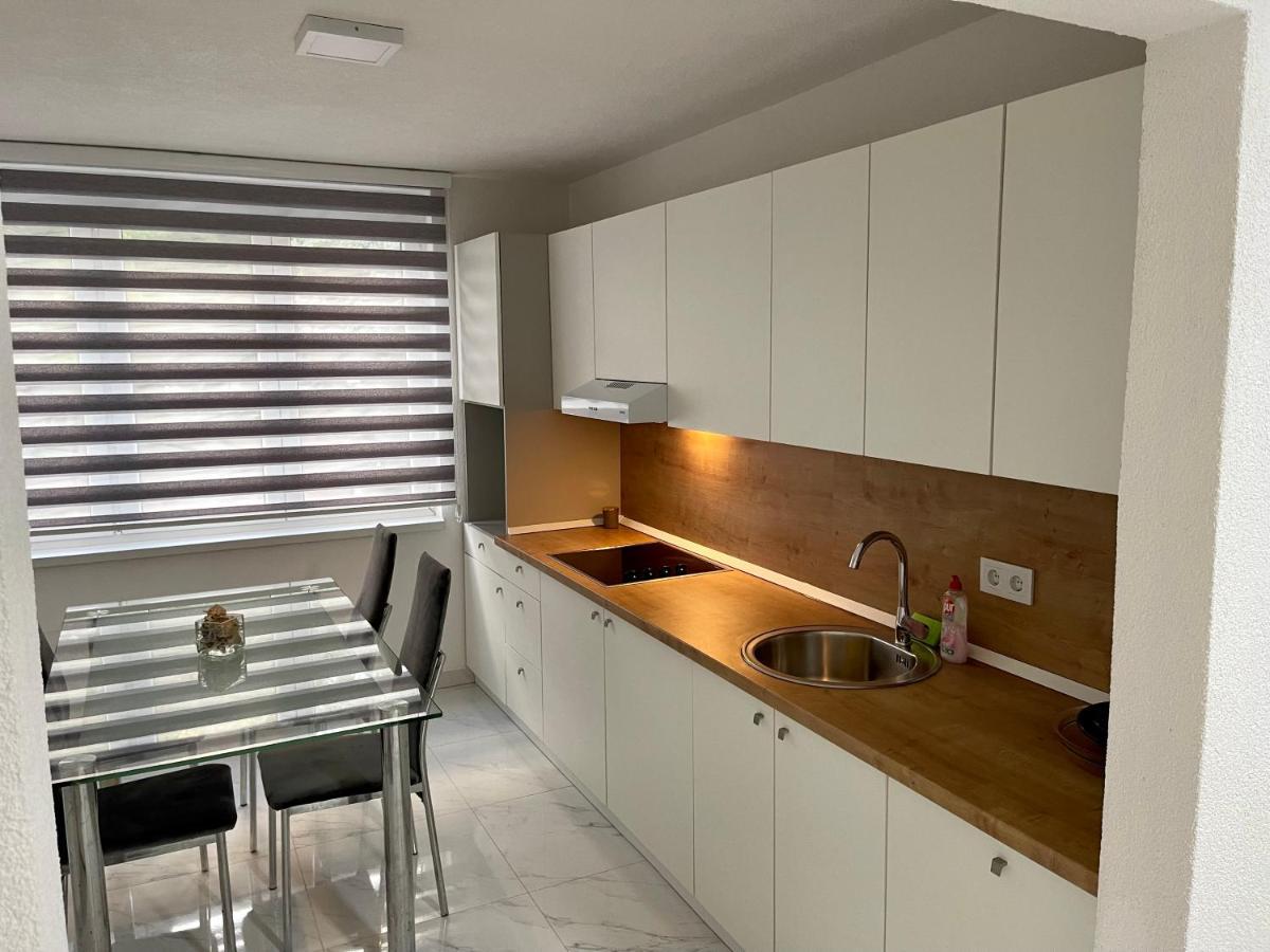 Anet Apartman Visoko Exterior foto