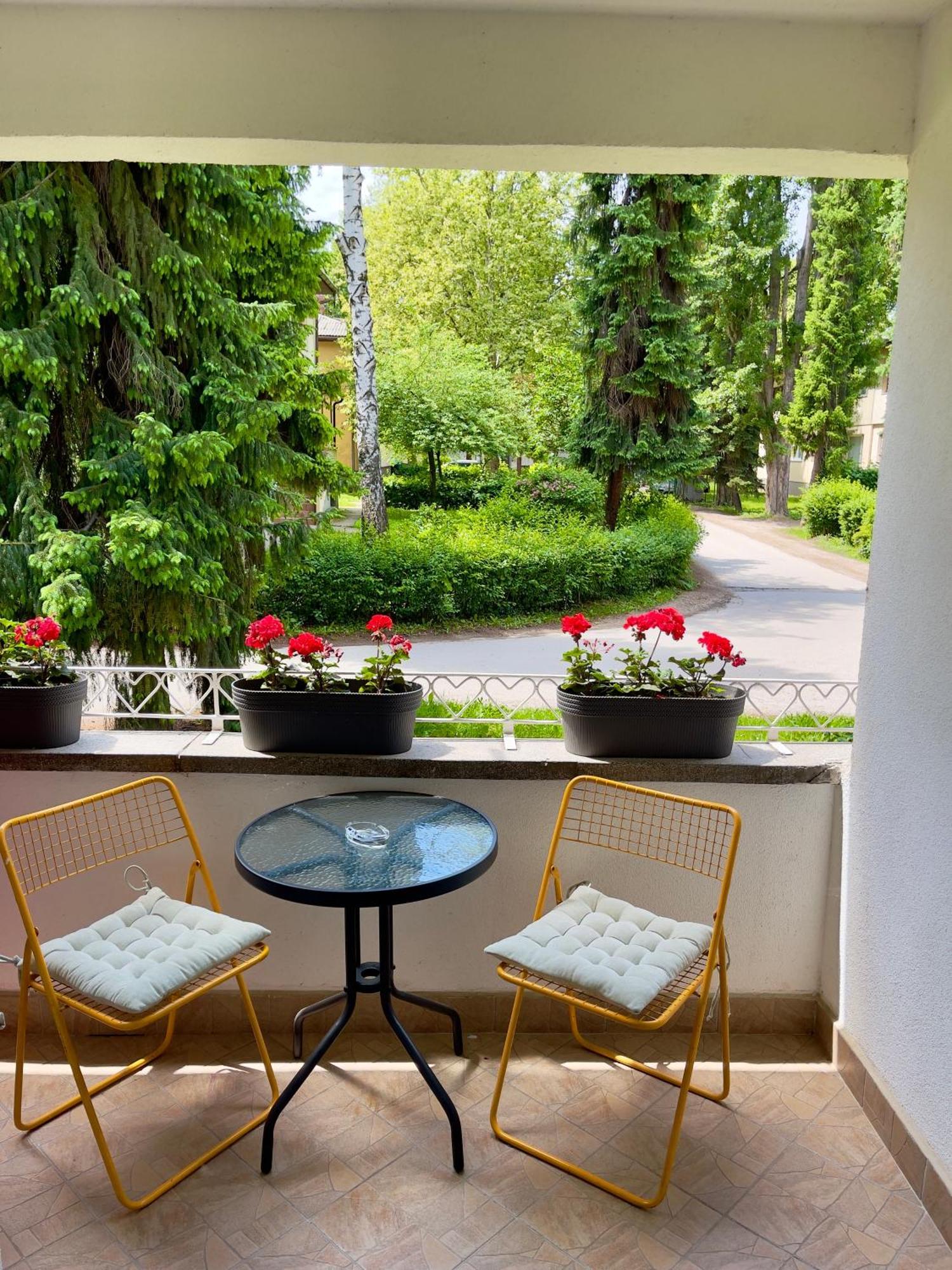 Anet Apartman Visoko Exterior foto